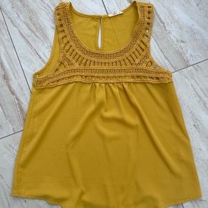 Mustard yellow top